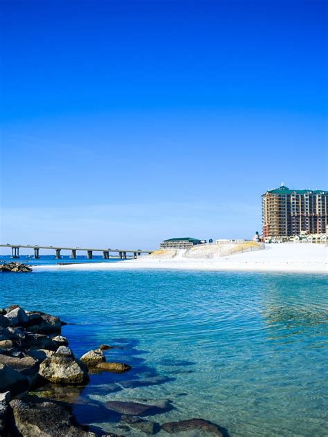 Last Minute Hotel Deals in Destin from $61/day